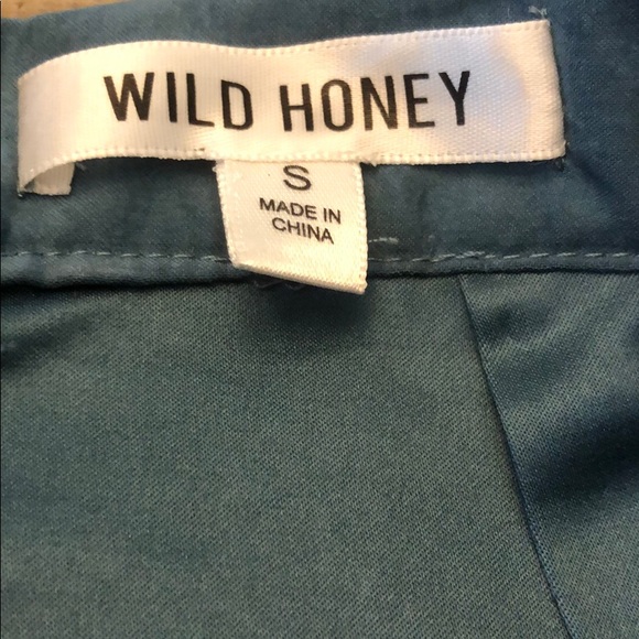 mini skirt - Picture 5 of 5